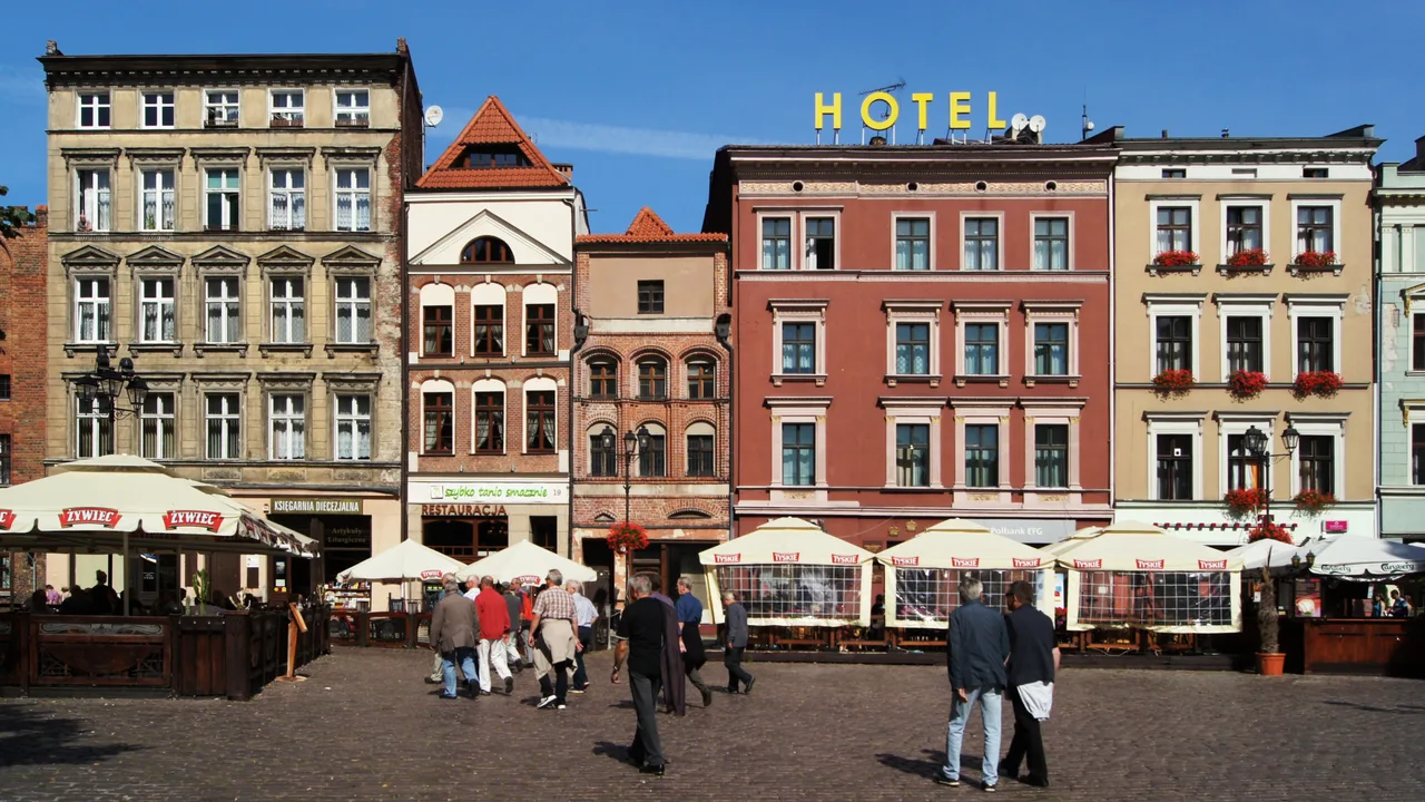 Rynek Staromiejski 7. Adres, pod którym Toruń wychowuje szachistów